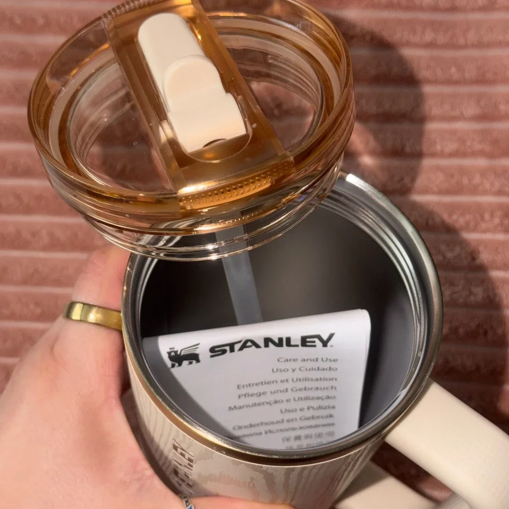 Stanley 40oz Quencher H2.0 FlowState Tumbler Limited Edition Birch Woodgrain NEW - Picture 4 of 5